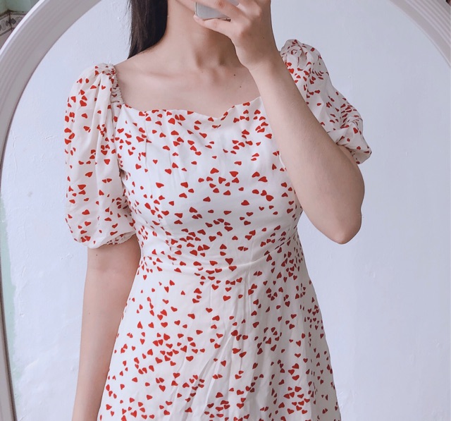 VÁY TRỄ VAI BO EO HOẠ TIẾT TIM NHỎ MẶC ĐƯỢC 2 KIỂU