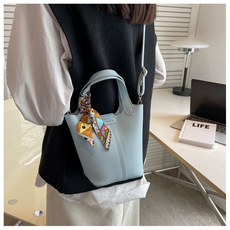 Túi Xách Da Pu Thời Trang Mùa Hè Phong Cách Mới Phổ Biến Cho Nữ