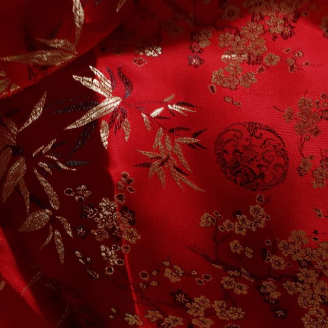 Vải gấm cứng