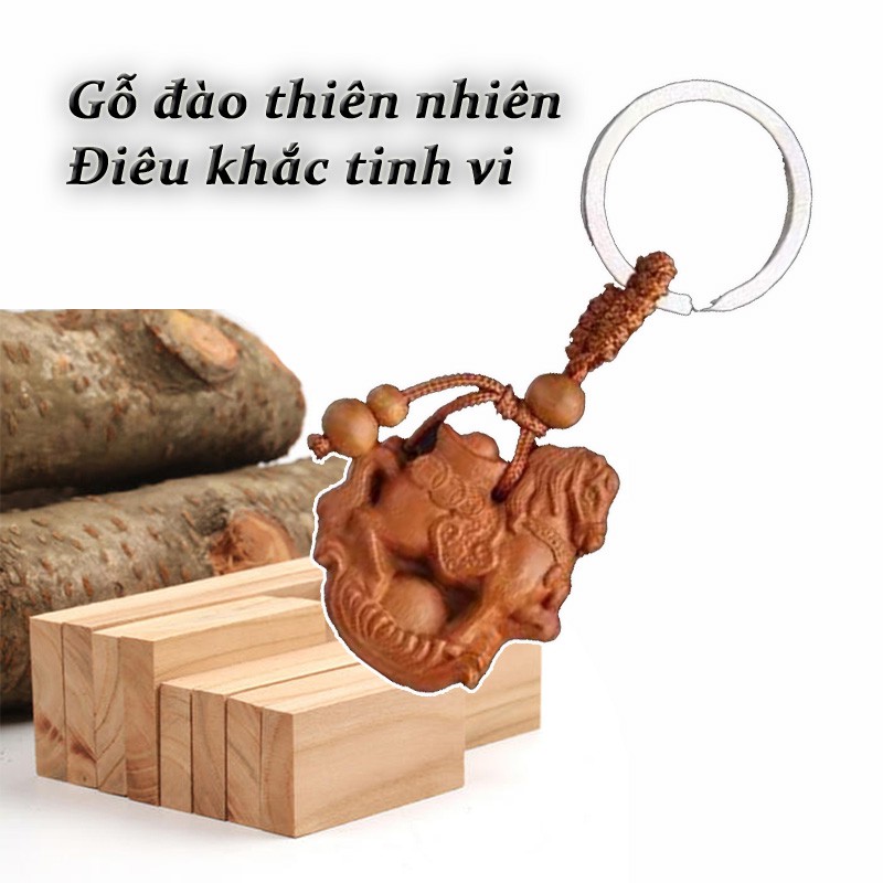 Móc khóa Trên ngựa có tiền gỗ đào đuổi tà khí xua tan tai họa