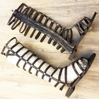 Giày sandal đế bệt - HA cổ cao đan dây ngang khóa kéo Đen