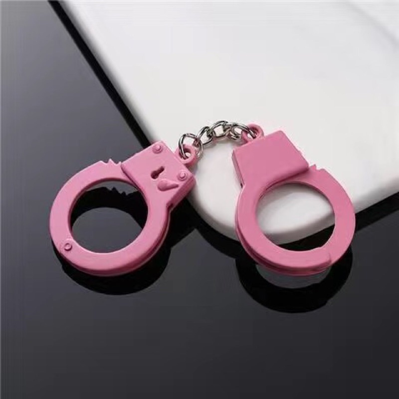 Còng tay cosplay cho mồn lèo phiên bản cười ẻ | BigBuy360 - bigbuy360.vn