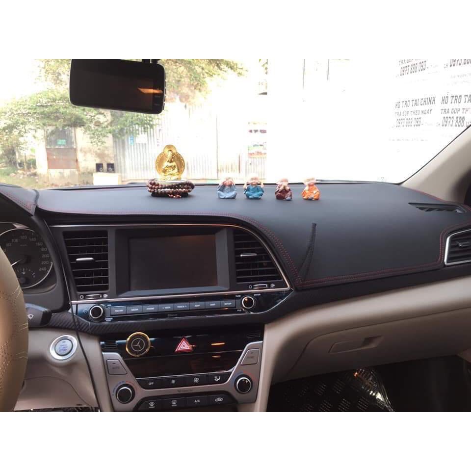 Thảm Taplo Elantra 2016 - 2021 Da Carbon Cao Cấp