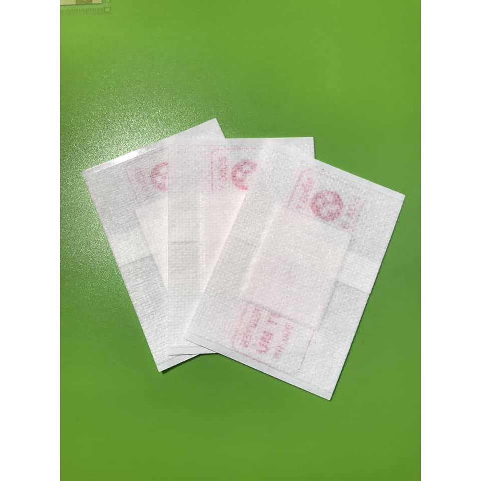 Miếng dán trắng -