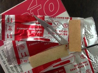 Dao rạch mụn size 11 dành cho spa.