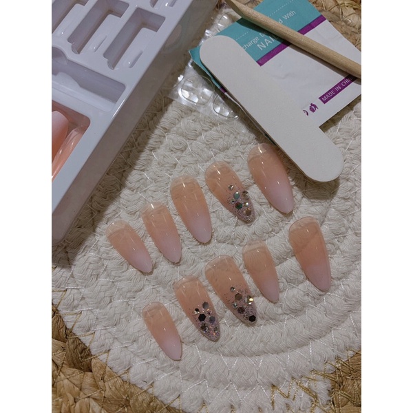 Nail box đẹp , móng tay giả mẫu đẹp mẫu mới.