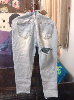 Quần jean rách mông (SIZE XL).