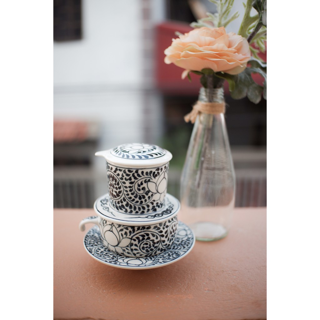 phin cafe sứ vẽ hoa sen