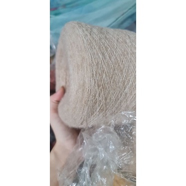 Thanh lý len mohair màu trắng kem vani