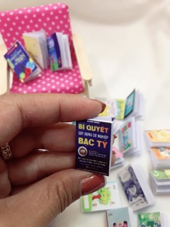 Sách, vở mini cho búp bê