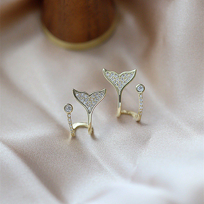 Bông Tai Đuôi Cá Đính Kim Cương Giả Phong Cách Hàn Quốc Cho Nữ