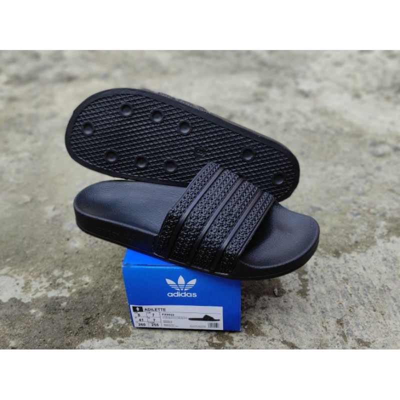 Giày Sandal Adidas Adilette Thời Trang Năng Động Cho Nam