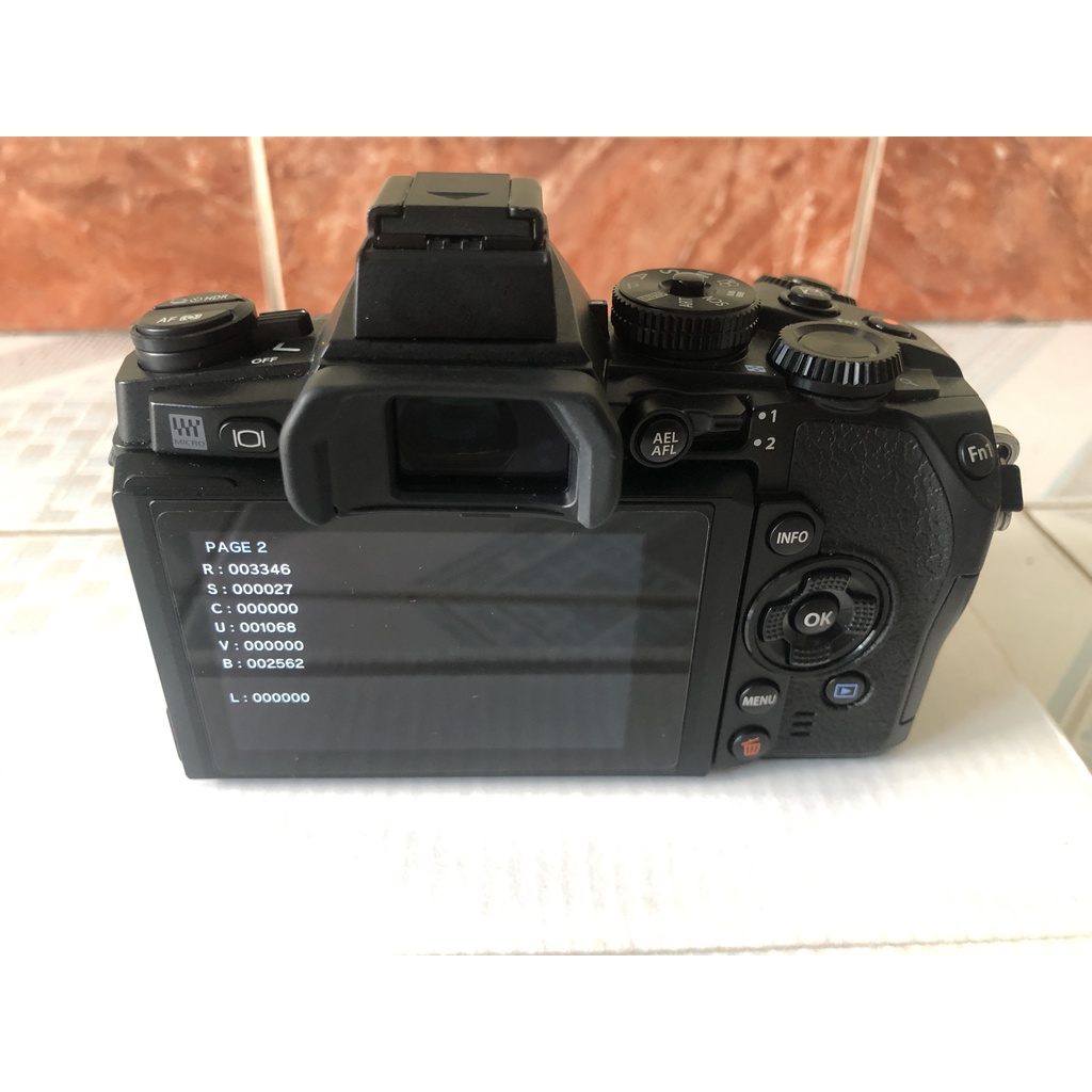 Máy ảnh Olympus OM-D E-M1 Black mới 99% ship từ Mỹ