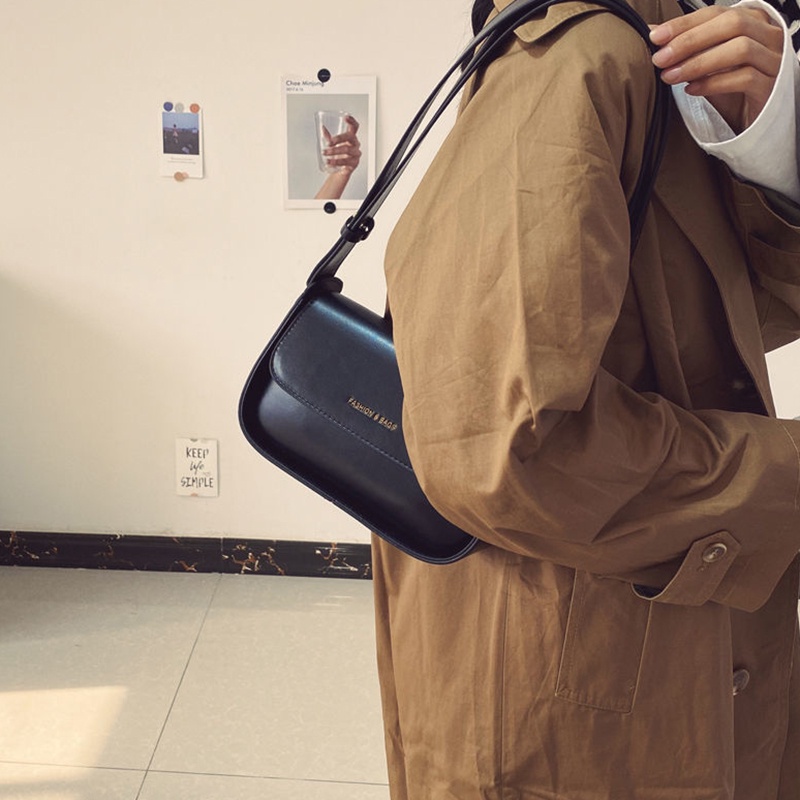 Túi đeo chéo vai IELGY thời trang dành cho nữ