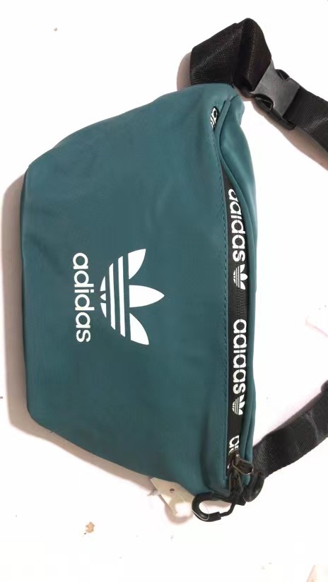 Túi Đeo Chéo Thể Thao Adidas Đa Năng