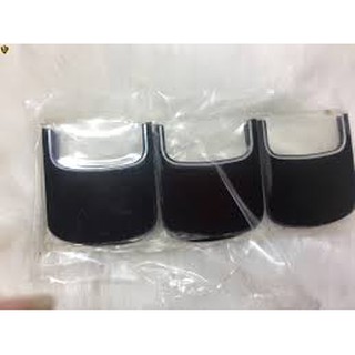 mặt kính dưới của nokia 8600 luna.