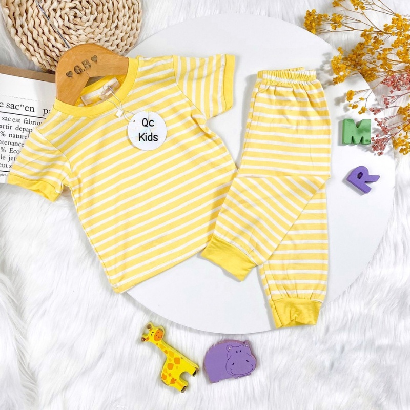 Quần áo trẻ em mùa hè QC-KIDS, bộ cộc tay quần dài kẻ sọc chất cotton cho bé trai bé gái 8-18kg