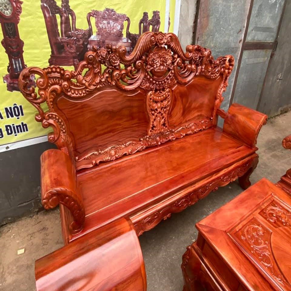 Bộ bàn ghế Louis Hoàng Gia gỗ Xà Cừ