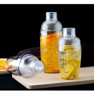 Bình lắc pha chế thức uống 700ml vạch chia màu đỏ + đen ( loại 1 )