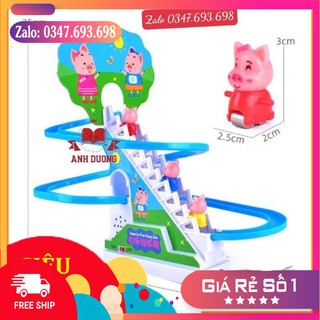 Đồ chơi heo leo cầu thang