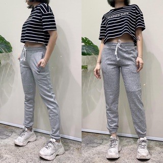 Quần jogger ống bo thêu ó