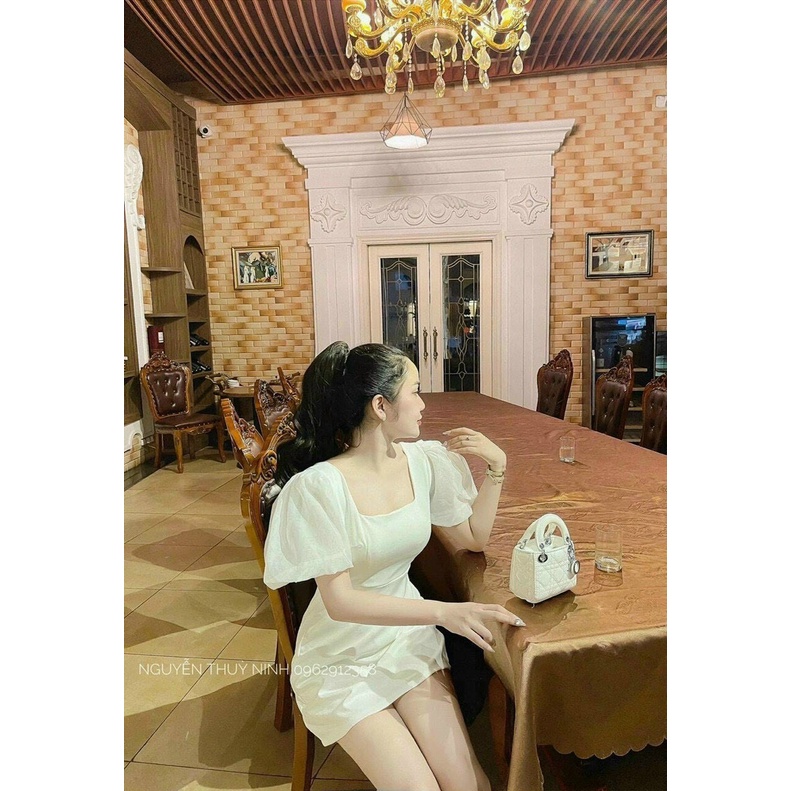 ĐẦM CỔ VUÔNG TAY PHỒNG ĐEN TRẮNG TAY VOAN - GD241