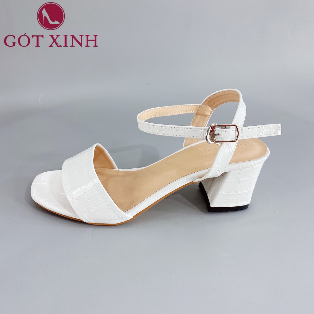 Sandal cao gót nữ GÓT XINH GD22 màu trắng quai ngang dập vân da rắn đế cao 5cm gót trụ vuông