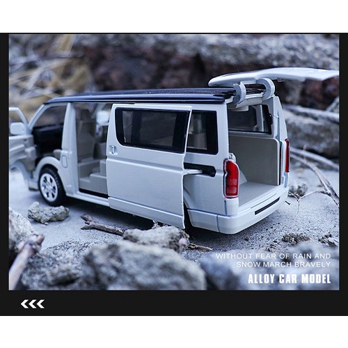 Xe mô hình Toyota Hiace 1:32 XLG
