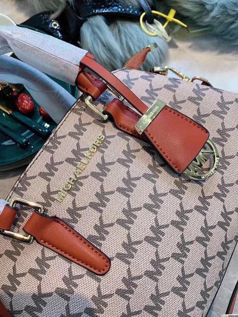 Túi Michael Kors Hàng Xuất Chuẩn Auth