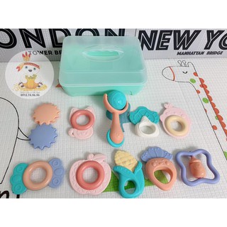 Set đồ chơi xúc xắc 11 món Babyhop