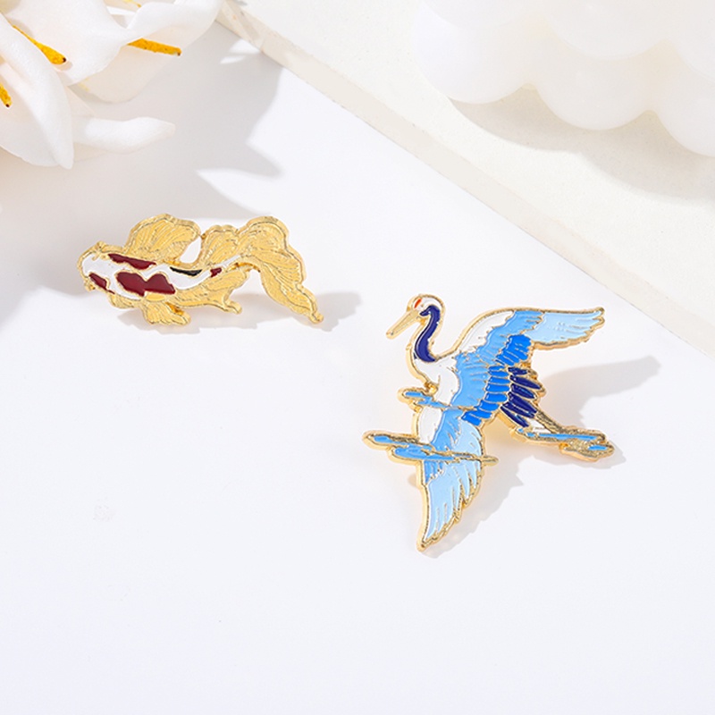 Huy hiệu cài áo QIHE JEWELRY thiết kế hình hồng hạc/ cá voi hoạt hình đáng yêu