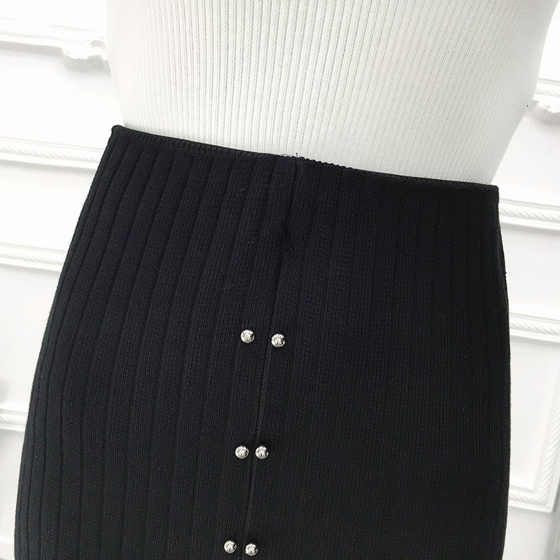 [Mã FAGREEN55 giảm 10% tối đa 30k đơn từ 99k] Chân váy len midi giá rẻ dáng dài xẻ tà có cúc phía trước | BigBuy360 - bigbuy360.vn