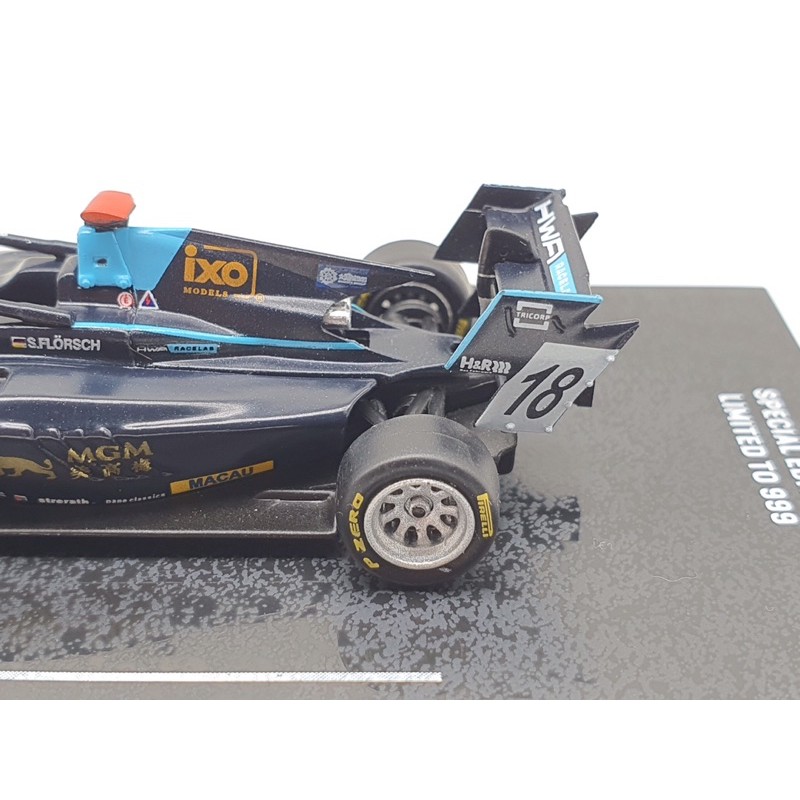 Xe Mô Hình Dallara Formula 3 Macau Grand Prix FIA F3 Word Cup 2019 Sophia Floersch 1:64 Tarmac Works (Đen)