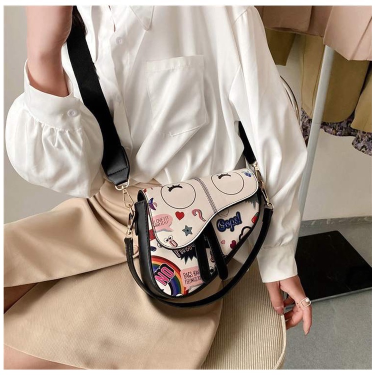 Túi xách đeo chéo nữ thời trang giá rẻ đẹp đi chơi phong cách hàn quốc dễ thương cute DC482