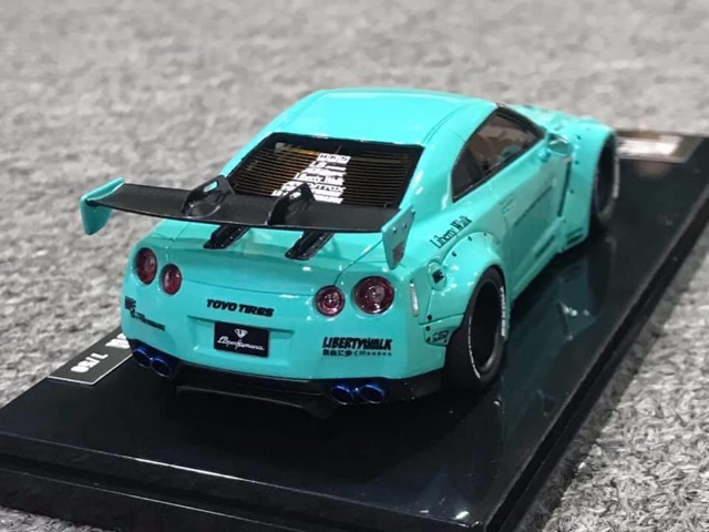 Xe Mô Hình Nissan GTR R35 Liberty Walk 1:43 One Model (Xanh)