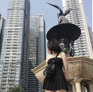 Chân váy tennis trơn đen