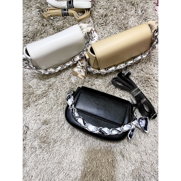 Túi bầu tròn Qc bản 2 dây kèm tết sẵn khăn chất da trơn 89516#