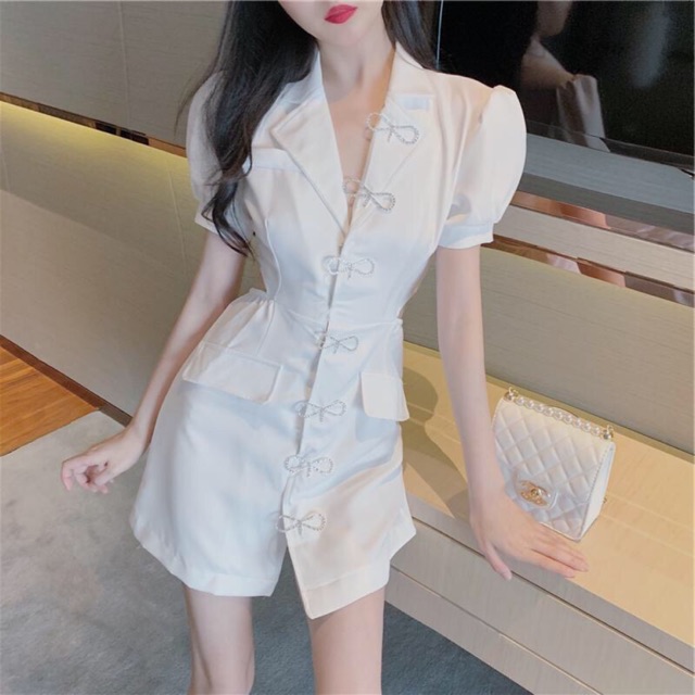 Đầm vest hở lưng