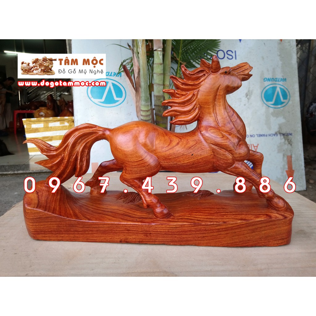 Tượng ngựa gỗ phong thủy dài 39cm