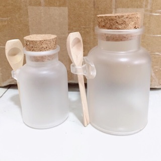 (RẺ NHẤT) Hũ nhựa kèm muỗng gỗ 100g-200g