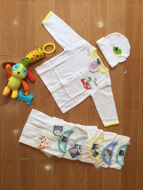 Set quần áo sơ sinh Baby Mommy và nón sơ sinh