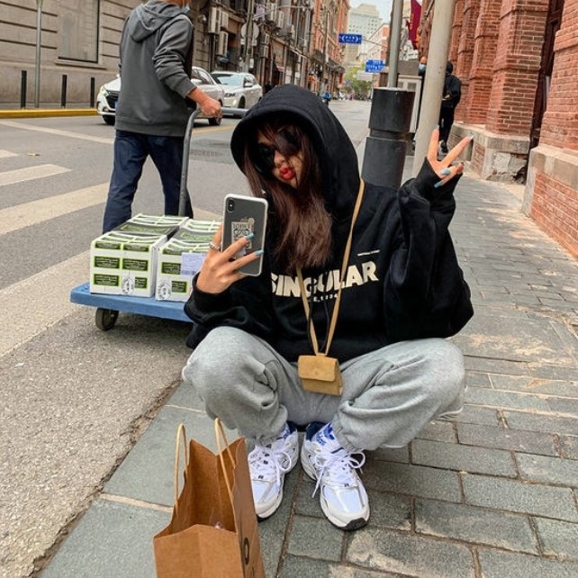 Porozi  Áo hoodie có size lớn in chữ phong cách cá tính thời trang Hàn Quốc cho nữ