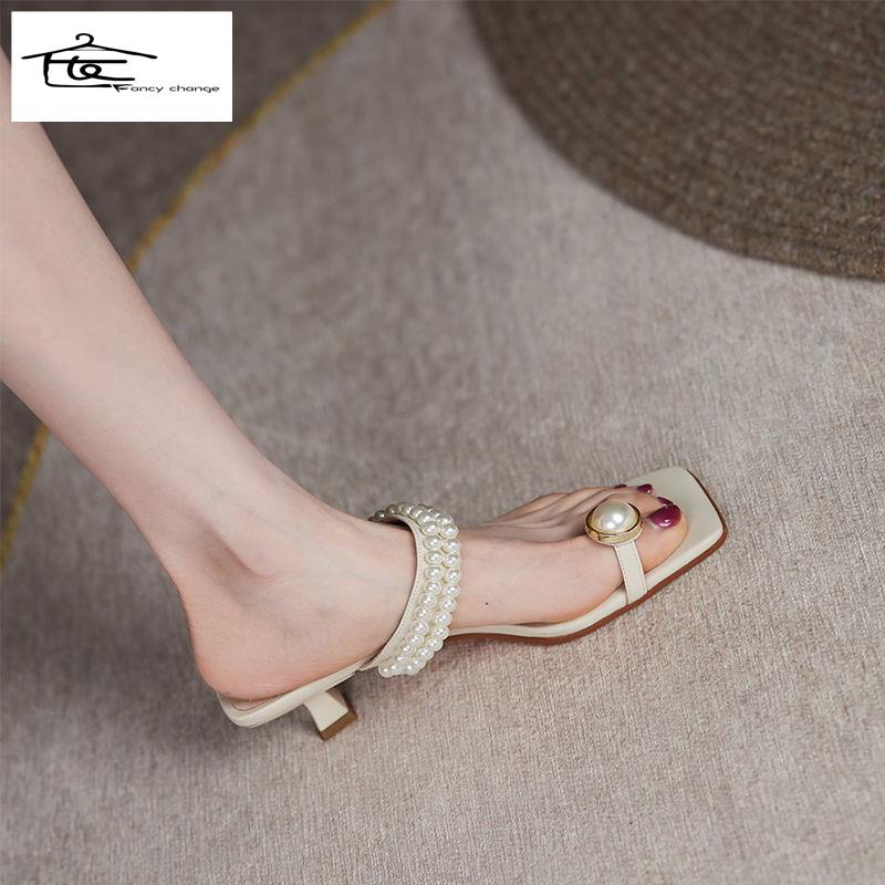 Sandal Mùa Hè 2022 Gót Vừa Quai Da Đính Hạt Ngọc Trai Phong Cách Pháp Cho Nữ