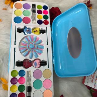 Vali trang điểm đồ chơi cho bé