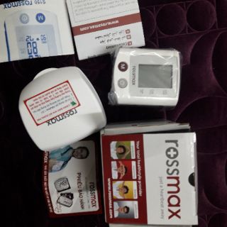 Máy đo huyết áp bắp tay Rossmax MJ-701