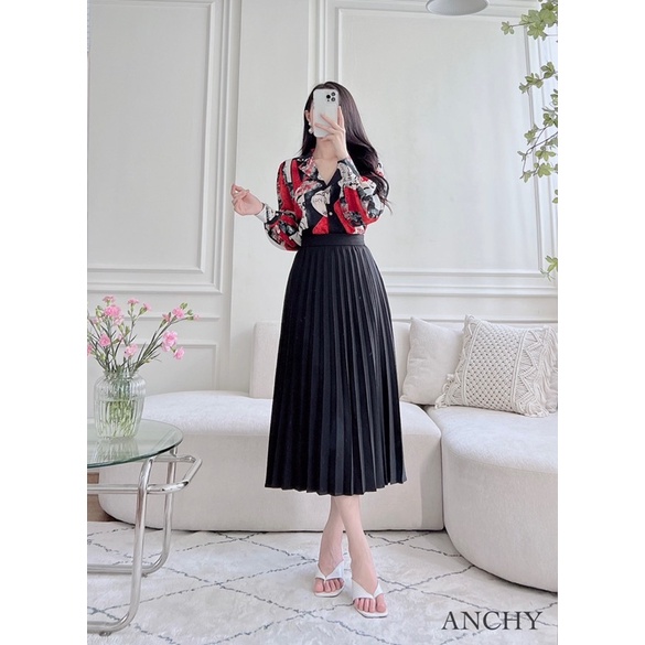AS005 - Chân váy dập ly đen trắng