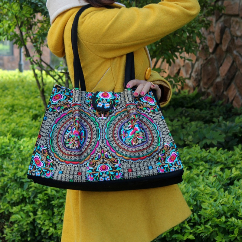 Túi vải Thêu Hoa Phong Cách Dân Tộc