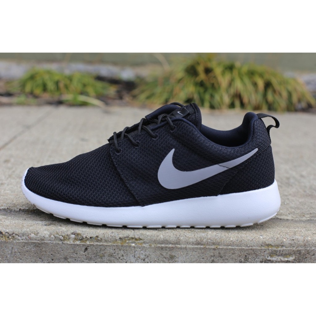 Giày chính hãng Nike Roshe One Black - 511881 010-đen trắng