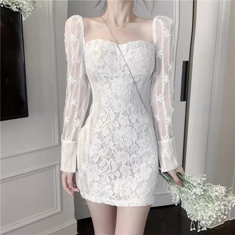 Váy trắng phối hoa ren dài tay phong cách quyến rũ nữ tính
