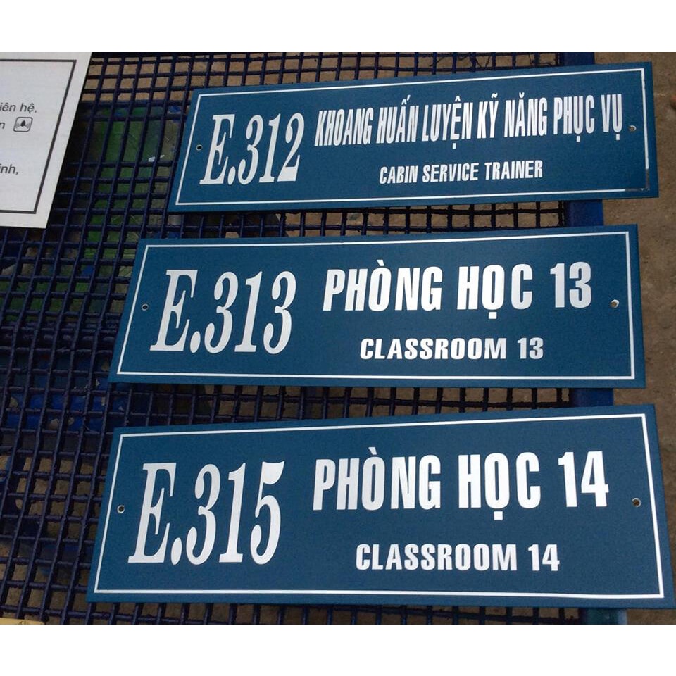 Bảng mica in theo yêu cầu